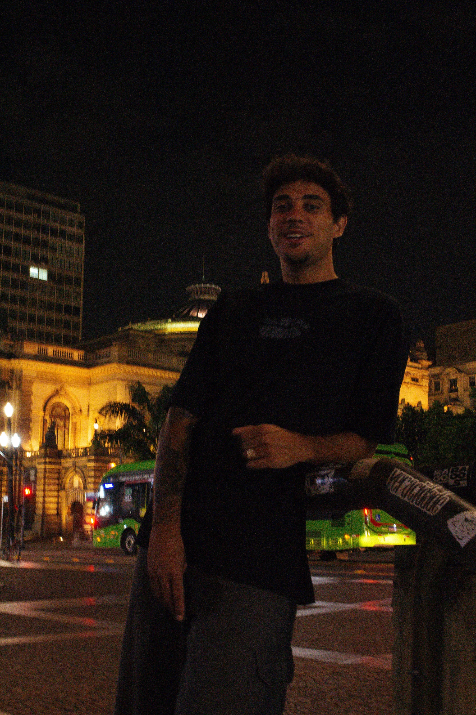 p-og-all-black · vestida