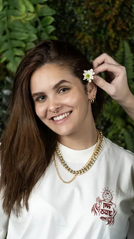Monge Off White — vestida no ensaio Focus on the Good